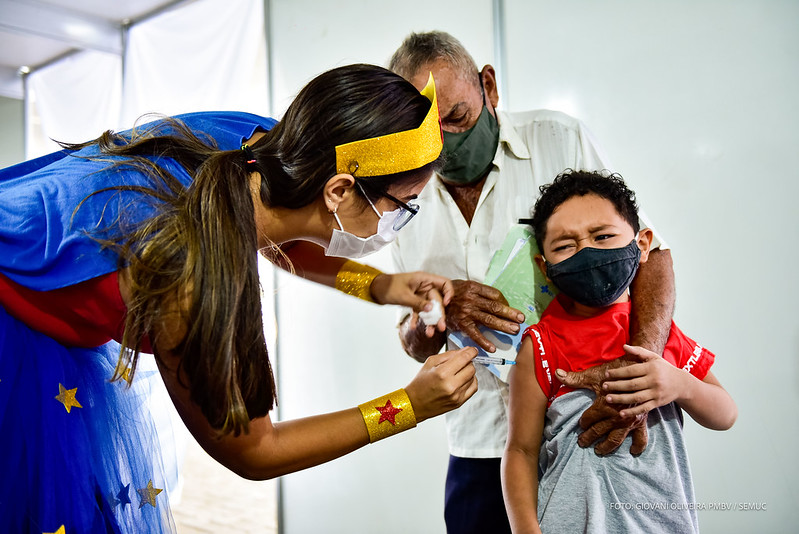 Mais de 2,3 mil pessoas foram imunizadas contra a Covid-19 durante “Viradinha da Vacina”