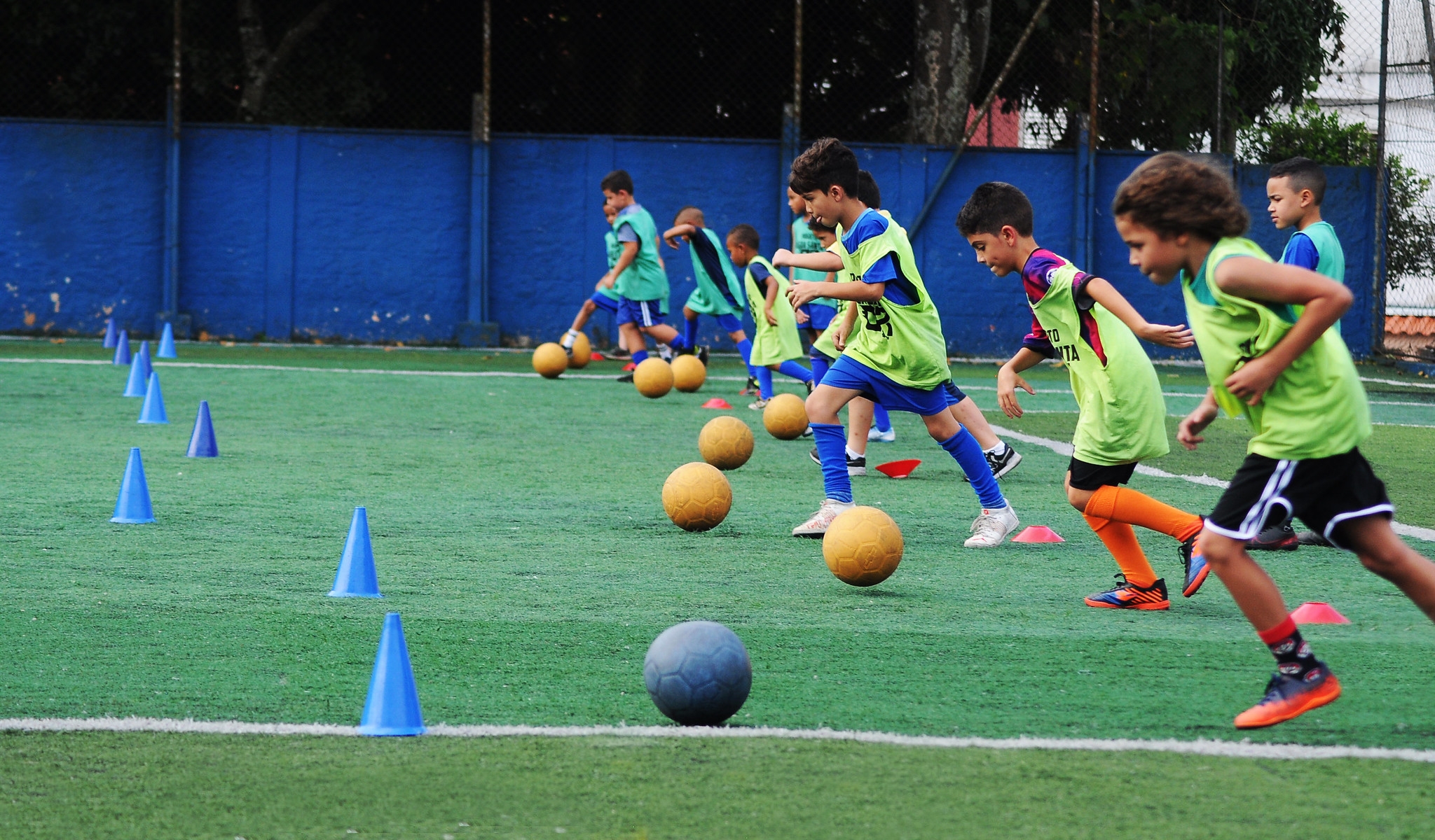 Em parceria com o São Raimundo, Sesi lança escolinha de futebol