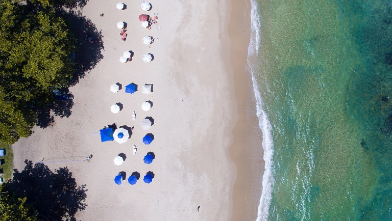Resorts e destinos com praia são os destinos mais procurados por turistas no Brasil