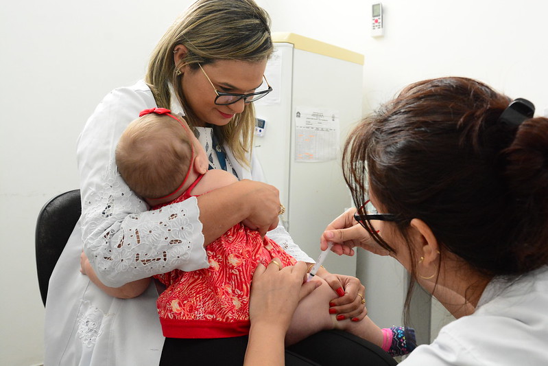 Disponíveis nas UBS – Saúde de Boa Vista alerta para a importância da vacina contra a Febre Amarela