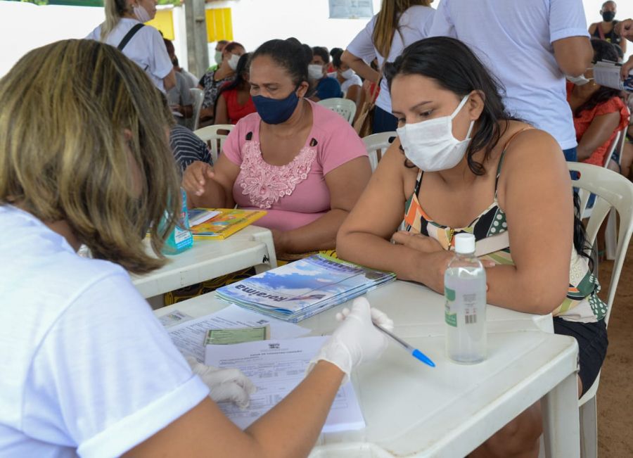 Governo de RR pagará R$1,6 milhões para entregar cestas básicas aos ribeirinhos