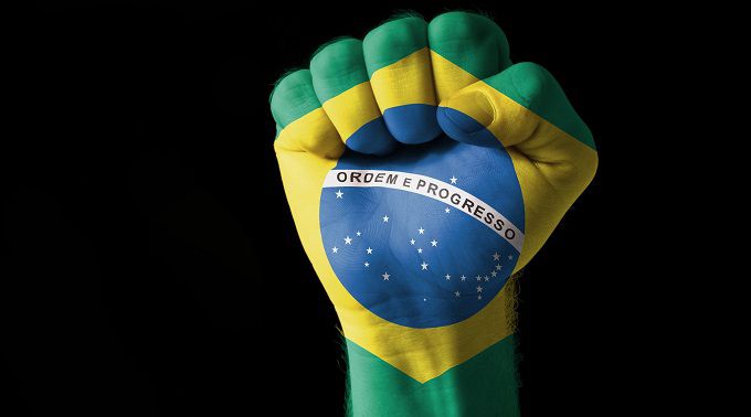 Começou a campanha eleitoral – Candidatos fazem de tudo para se destacar na multidão