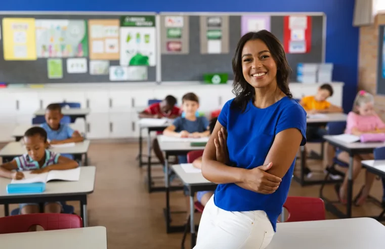 Prêmio Educador Transformador abre inscrições para professores de todo o país
