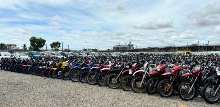 Detran-RR realiza o primeiro leilão de carros e motos do ano