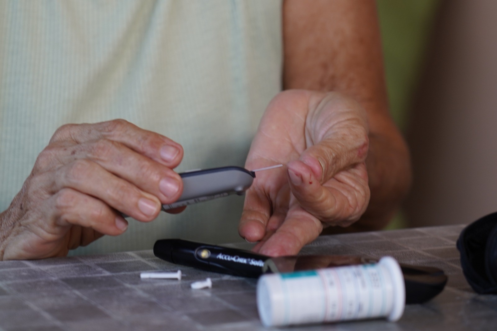 SAÚDE – Leis aprovadas na ALE-RR reforçam cuidado e conscientização sobre diabetes