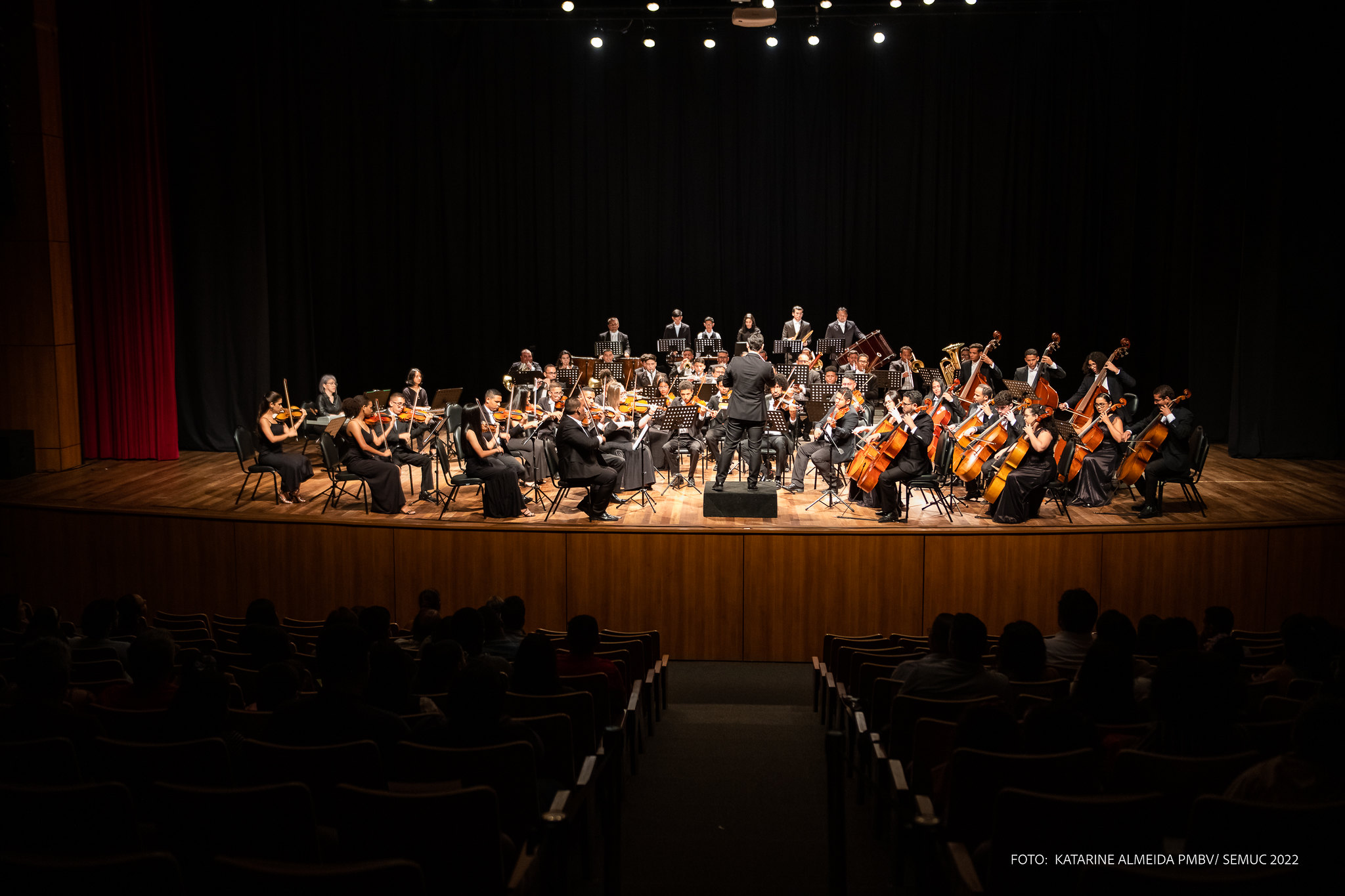 Espetáculo “O Quebra-Nozes” será apresentado nesta quinta-feira (05), no Teatro Municipal