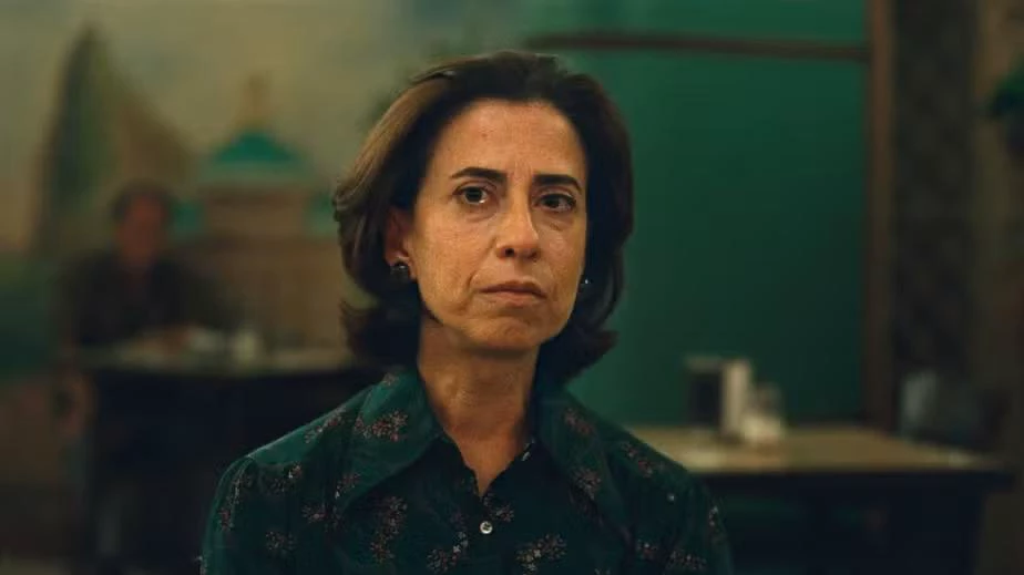 Fernanda Torres é a primeira brasileira a conquistar o Globo de Ouro