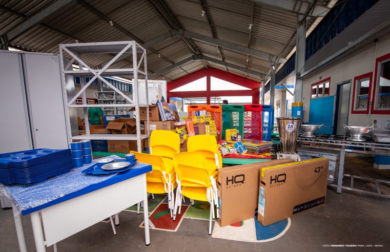 Ano Letivo 2025 – Escolas municipais são contempladas com mobília e materiais didáticos novos