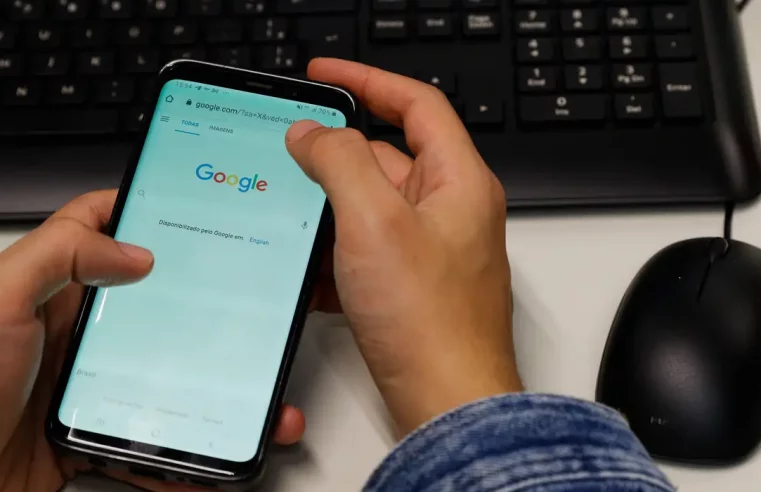 Celular em sala de aula – Especialista avalia impactos e dá dicas para uso saudável da tecnologia