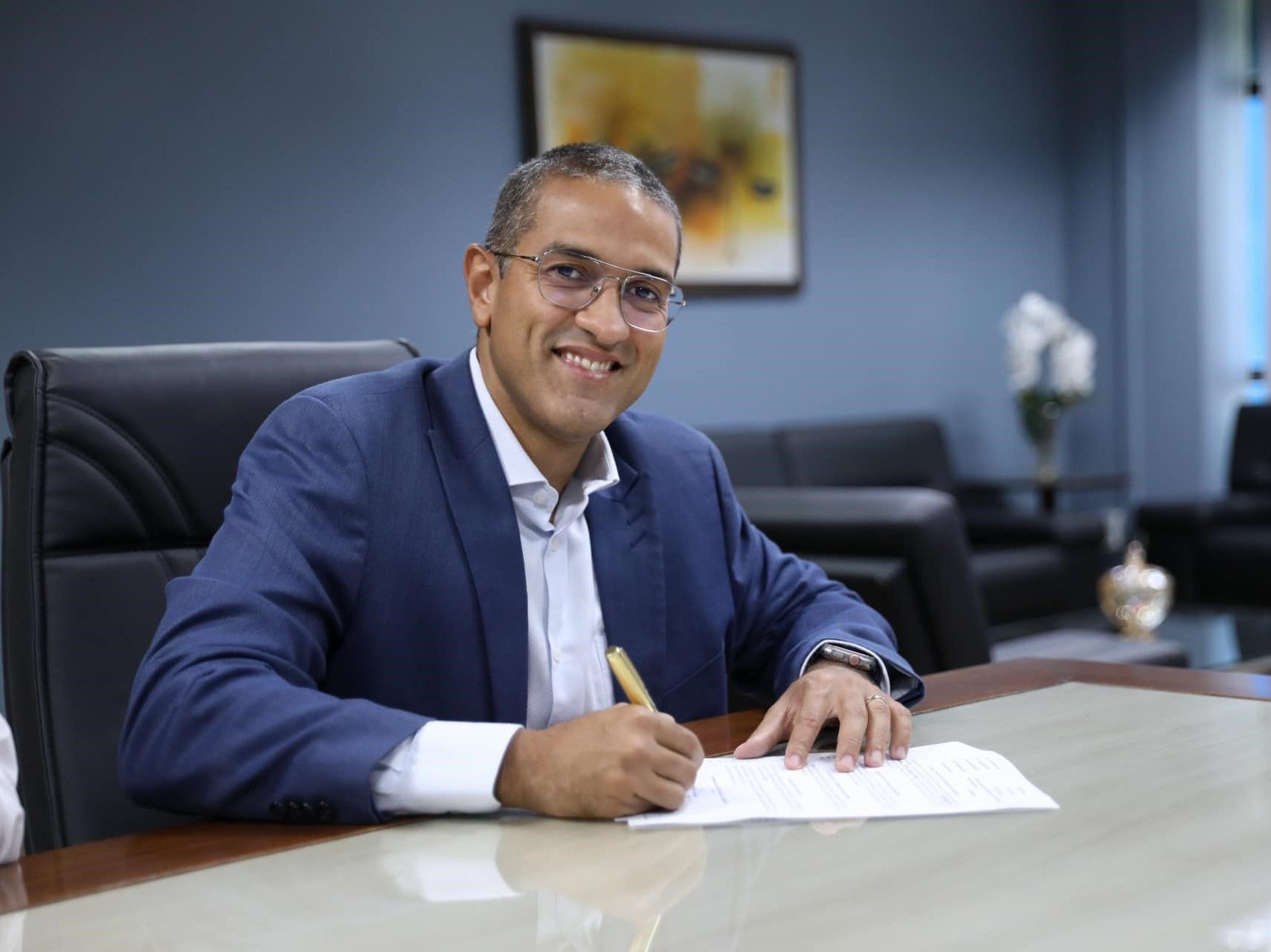 Arthur Henrique viaja à Brasília para Encontro Nacional de Prefeitos