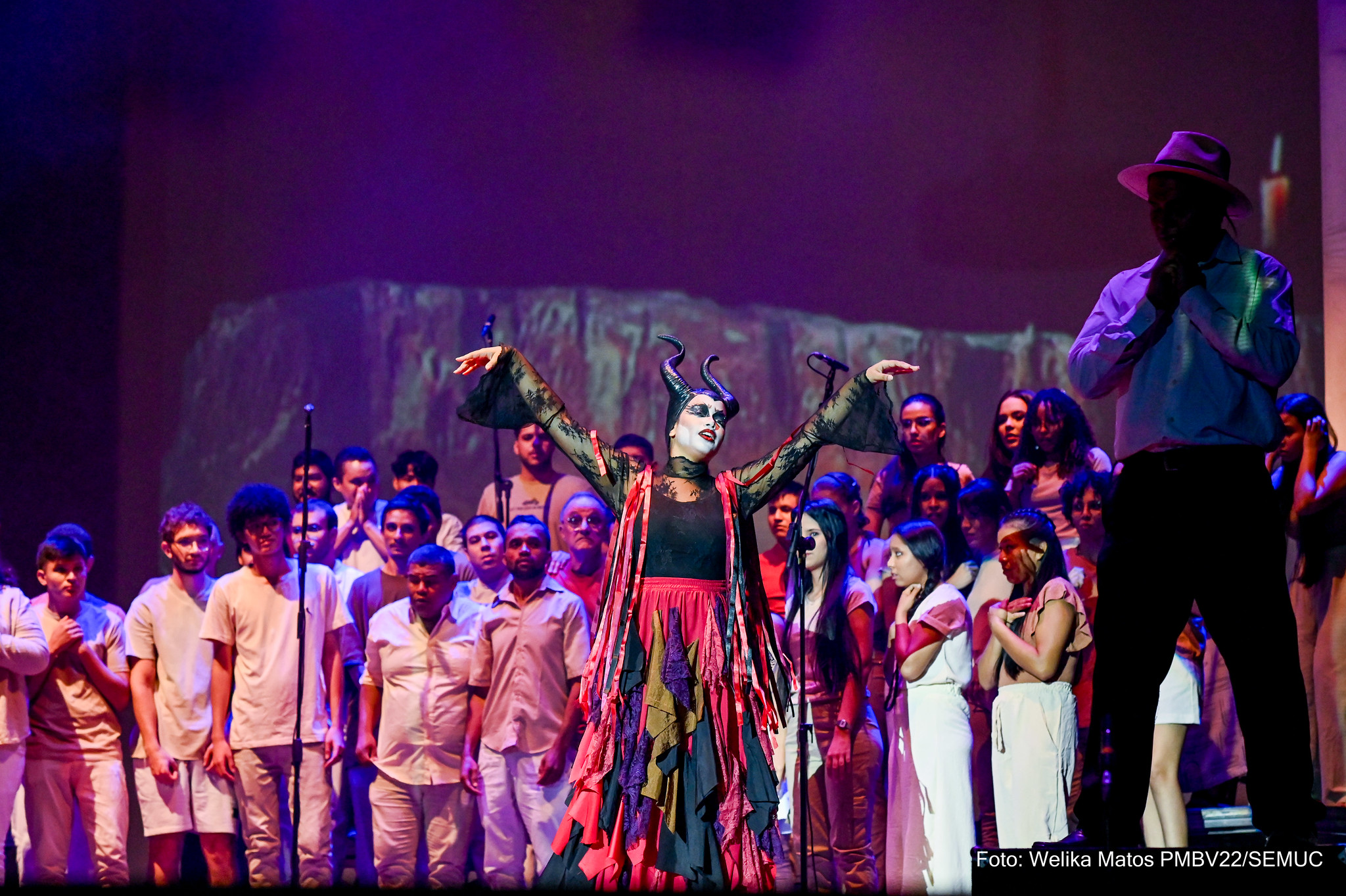 Teatro Municipal apresenta ópera “Ducineia e Trancoso” nesta terça-feira (13)