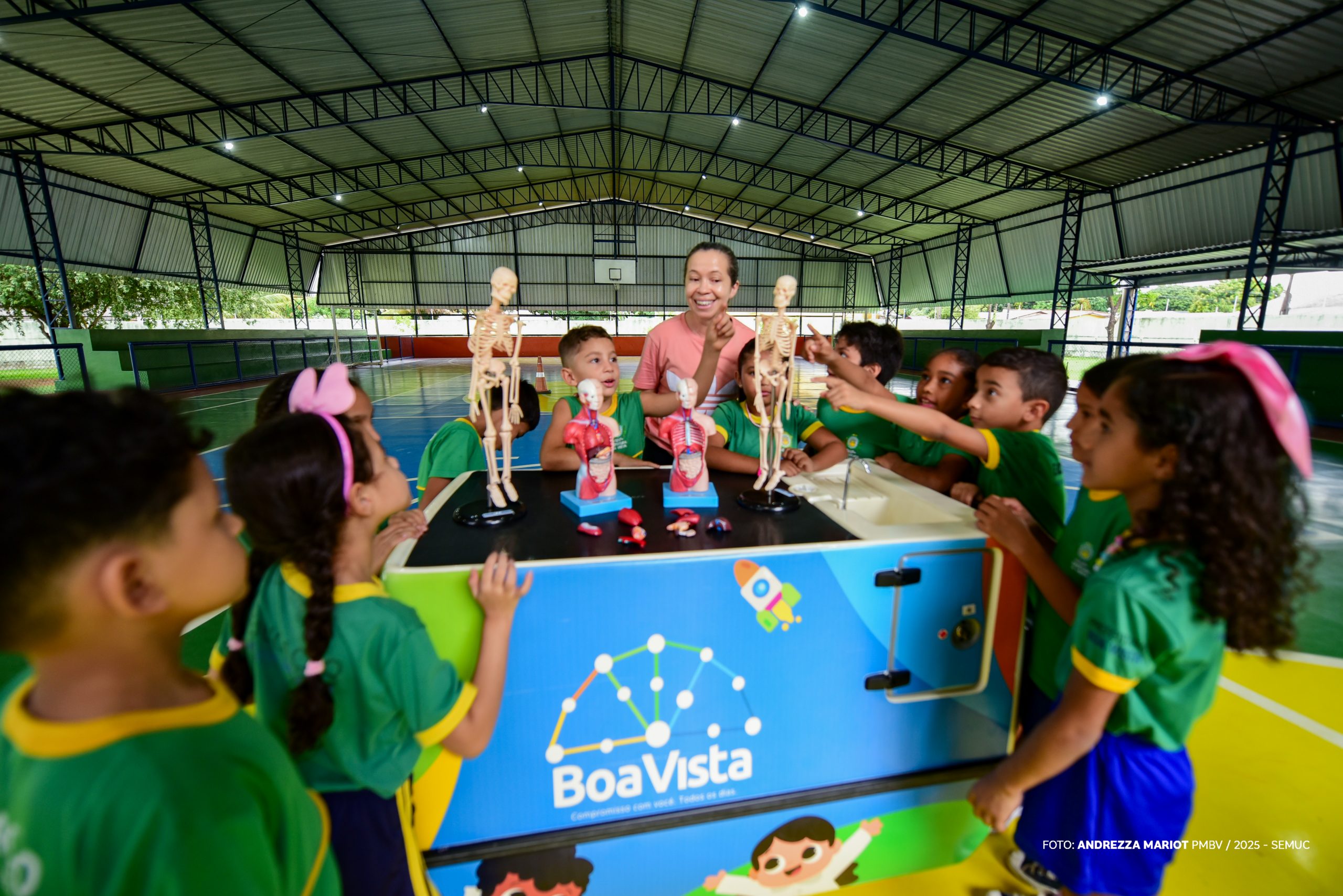 Laboratório Didático Móvel leva inovação e aprendizado prático às escolas de Boa Vista
