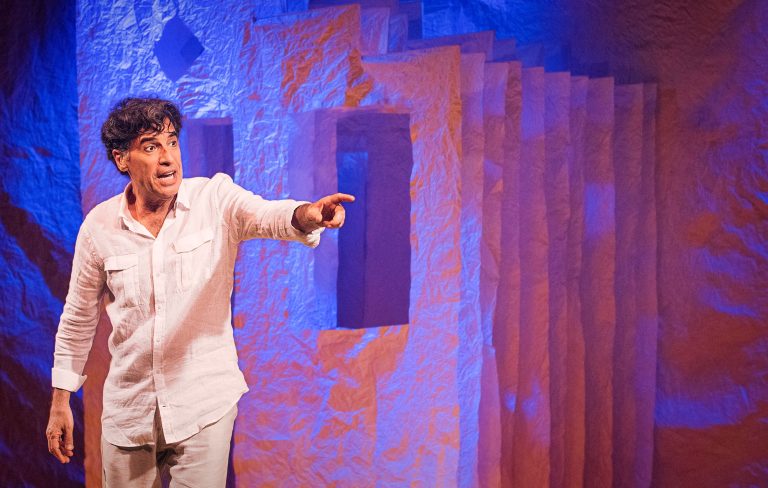 Paulo Betti apresenta espetáculo com ingresso solidário e workshop gratuito em Boa Vista