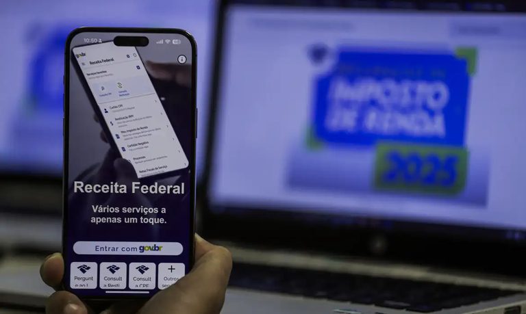 Mais de 22 milhões recebem restituição do IR 2025 antes do prazo, informa Receita Federal
