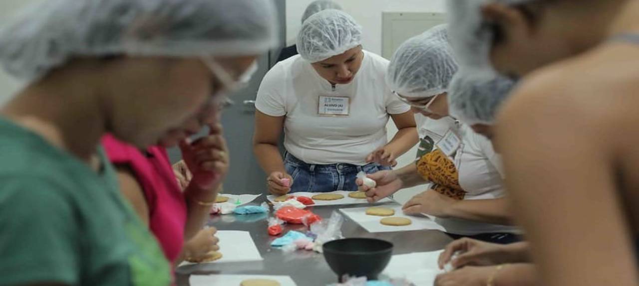 Escolegis oferece cursos gratuitos para empreender no Dia dos Pais com inscrições até 17 de julho