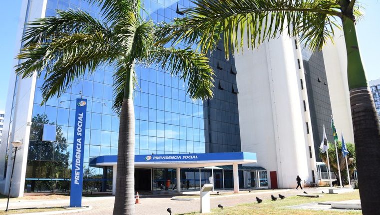 Mais de 1,2 milhão de segurados do INSS receberão ressarcimento até quinta-feira