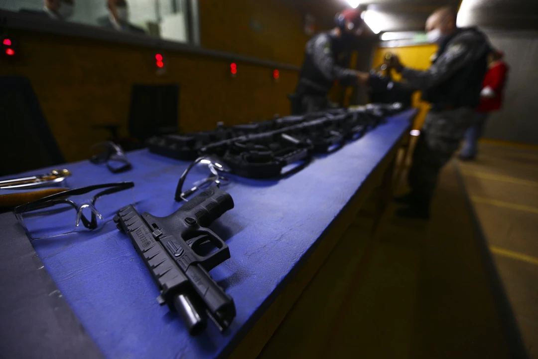 Feminicídios com arma de fogo crescem 45% em 2025 e escancaram violência doméstica no Brasil