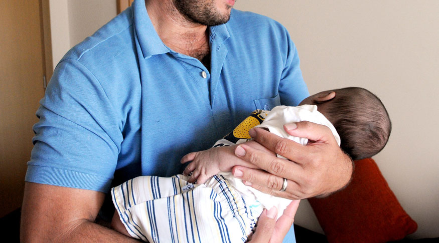 Pediatras reforçam necessidade de ampliar licença-paternidade para 30 dias