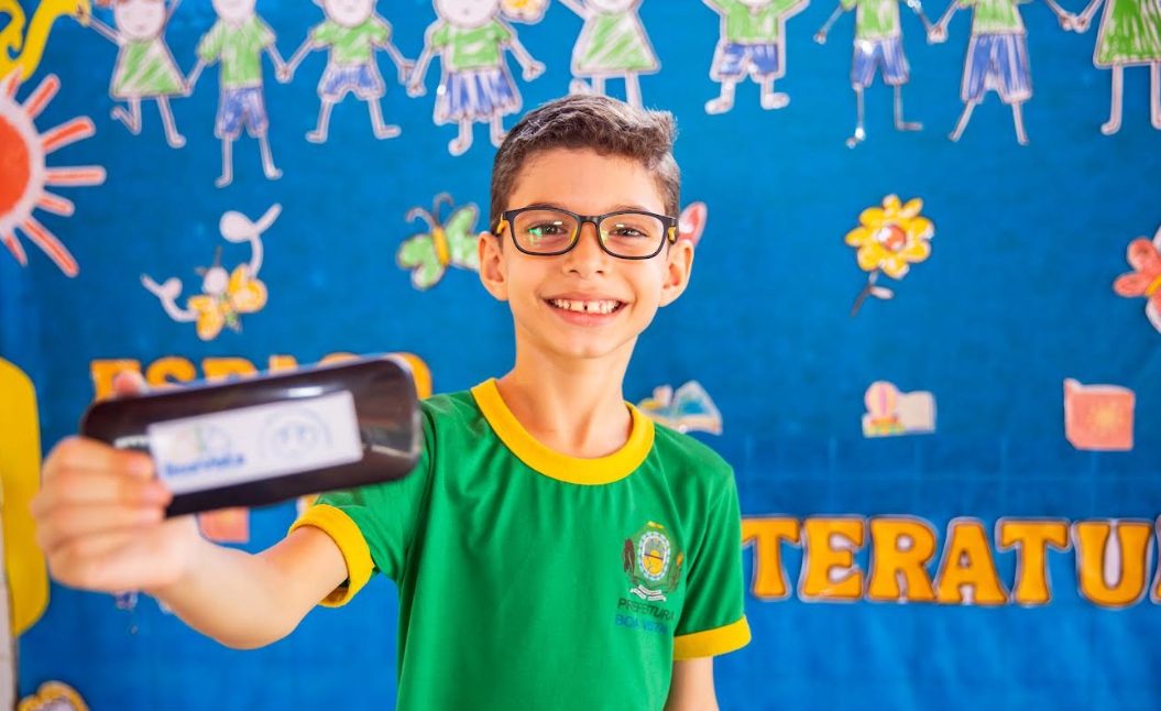 Mais de 4 mil estudantes já foram beneficiados com óculos gratuitos pelo projeto Bem-Te-Vi