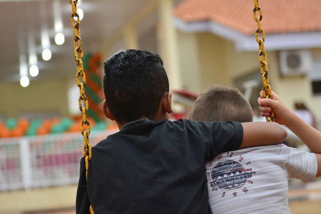 Família Acolhedora – Programa de proteção infantil de Boa Vista recebe inscrições para lares temporários