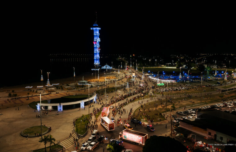Temporada natalina começa em Boa Vista com acendimento das luzes e Caravana da Coca-Cola