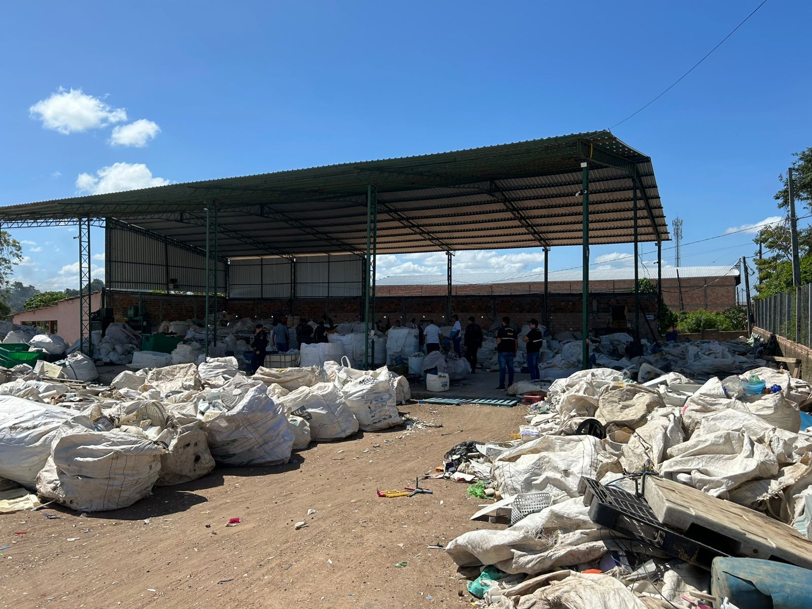 Fiscalização em ferros-velhos de Boa Vista mira combate à receptação de fios furtados