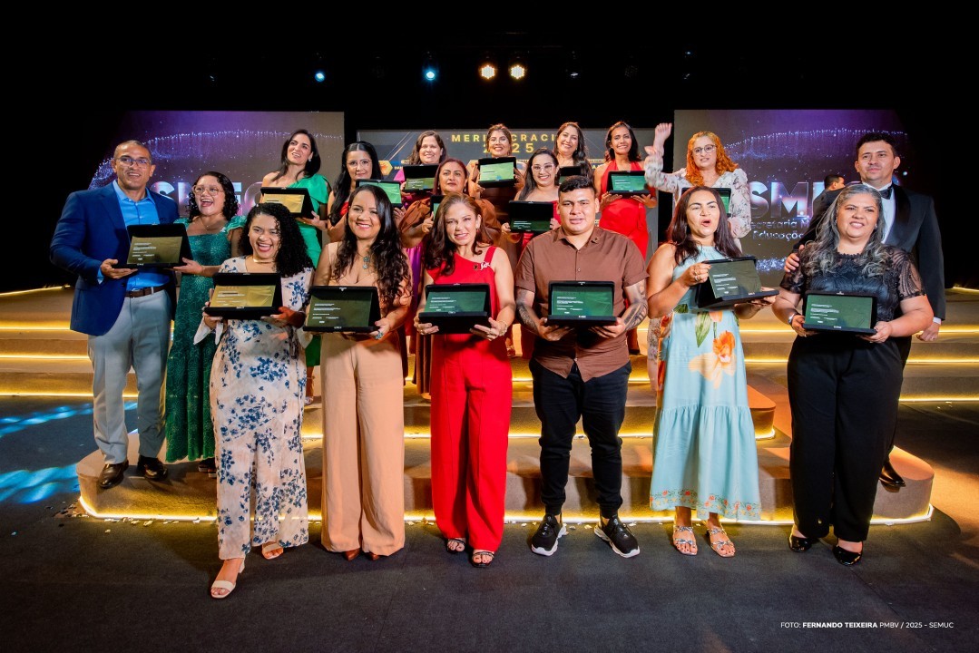 Prêmio Meritocracia 2025 reconhece dedicação de professores da Rede Municipal de Ensino