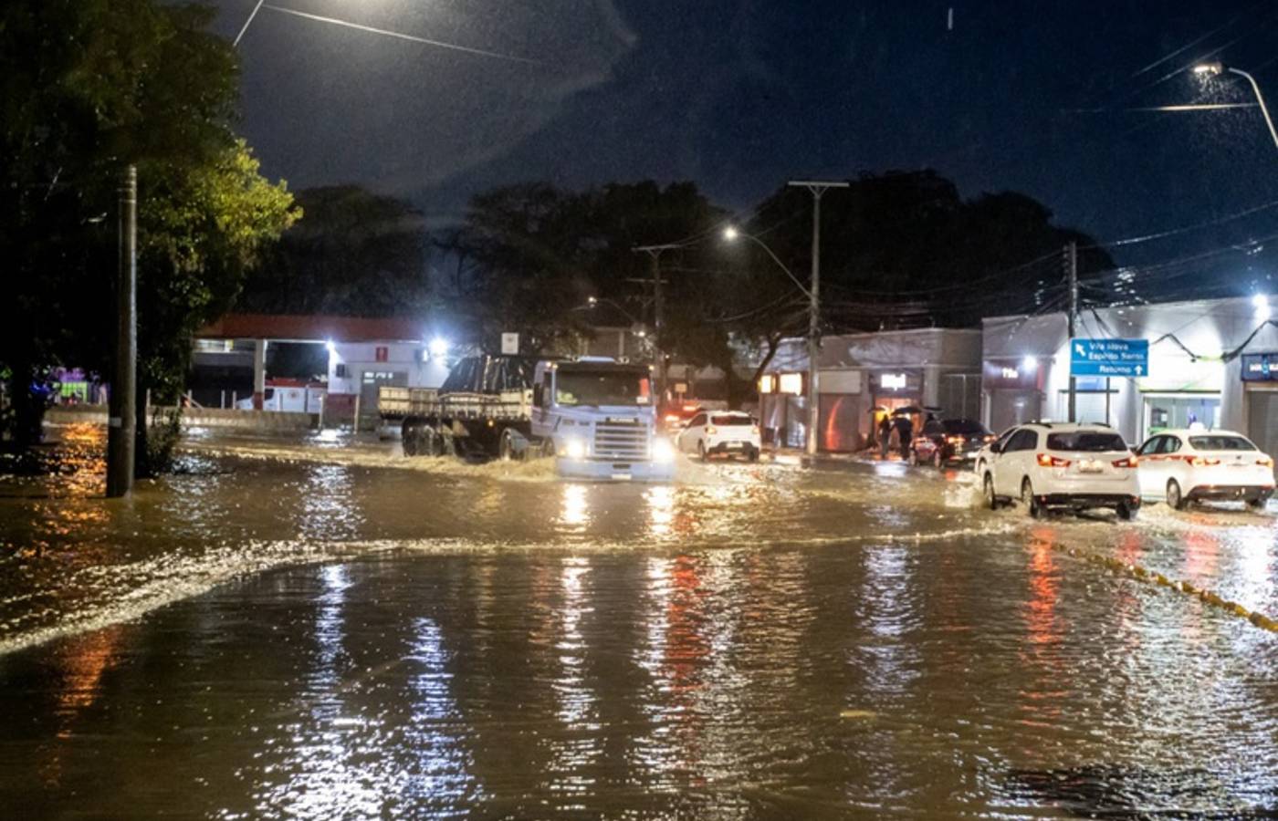 Envio de alertas de desastres cresce 70% em dezembro, aponta Defesa Civil Nacional