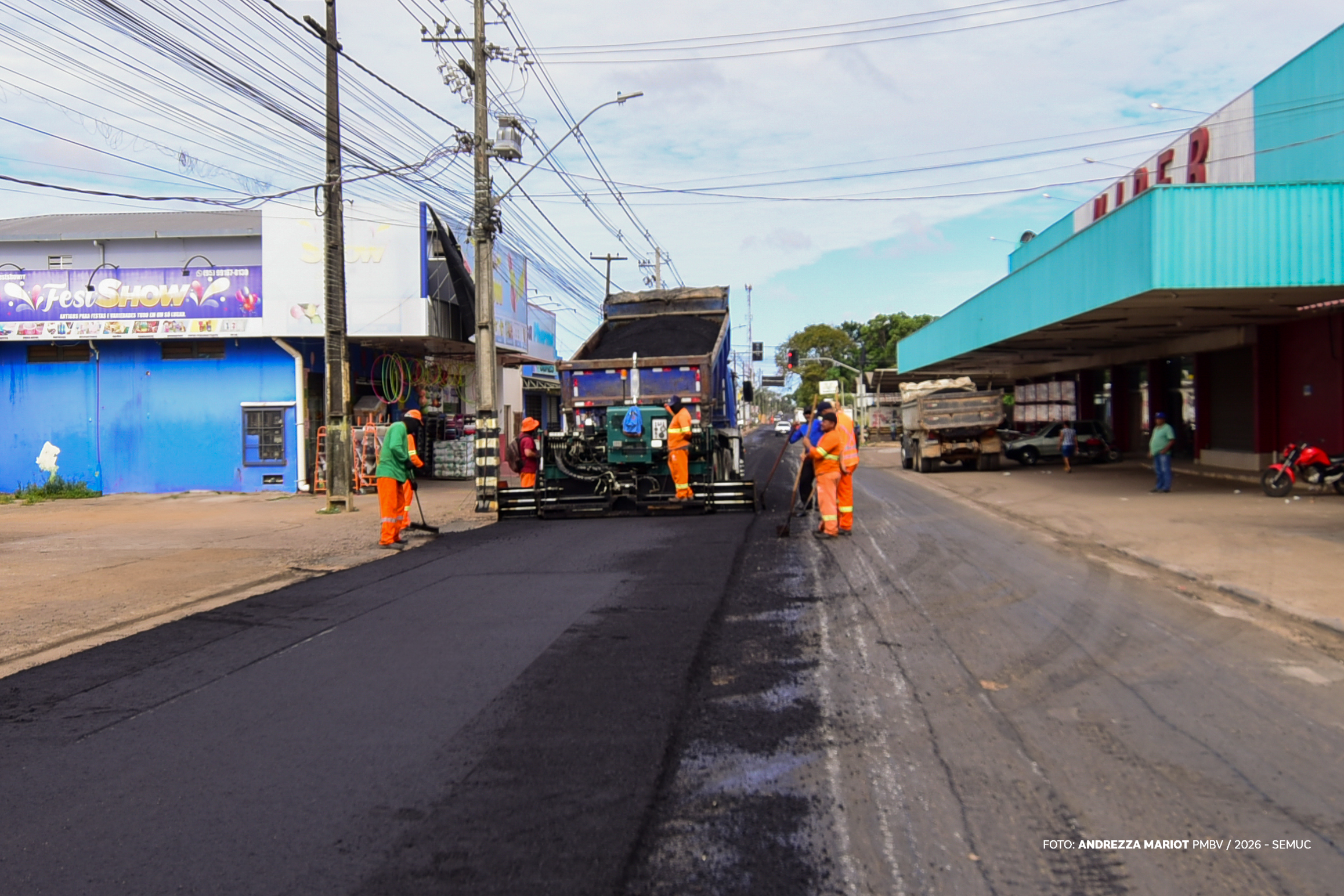 Recapeamento da avenida Estrela D’alva avança com 4 km de novo pavimento