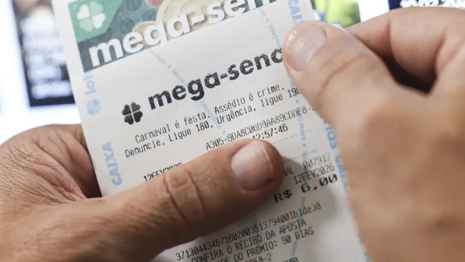 Durante o Carnaval, bilhetes de loteria divulgam canais de denúncia contra violência