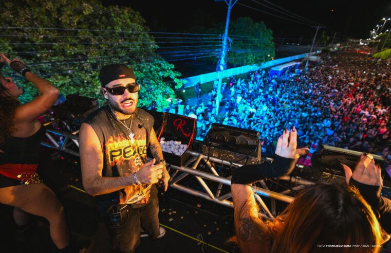 Kevinho transforma Avenida Ene Garcez em baile a céu aberto na terceira noite do Carnaval de Boa Vista 2026