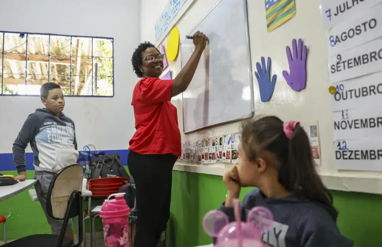 Estudantes de licenciatura já podem se inscrever no Pé-de-Meia 2026