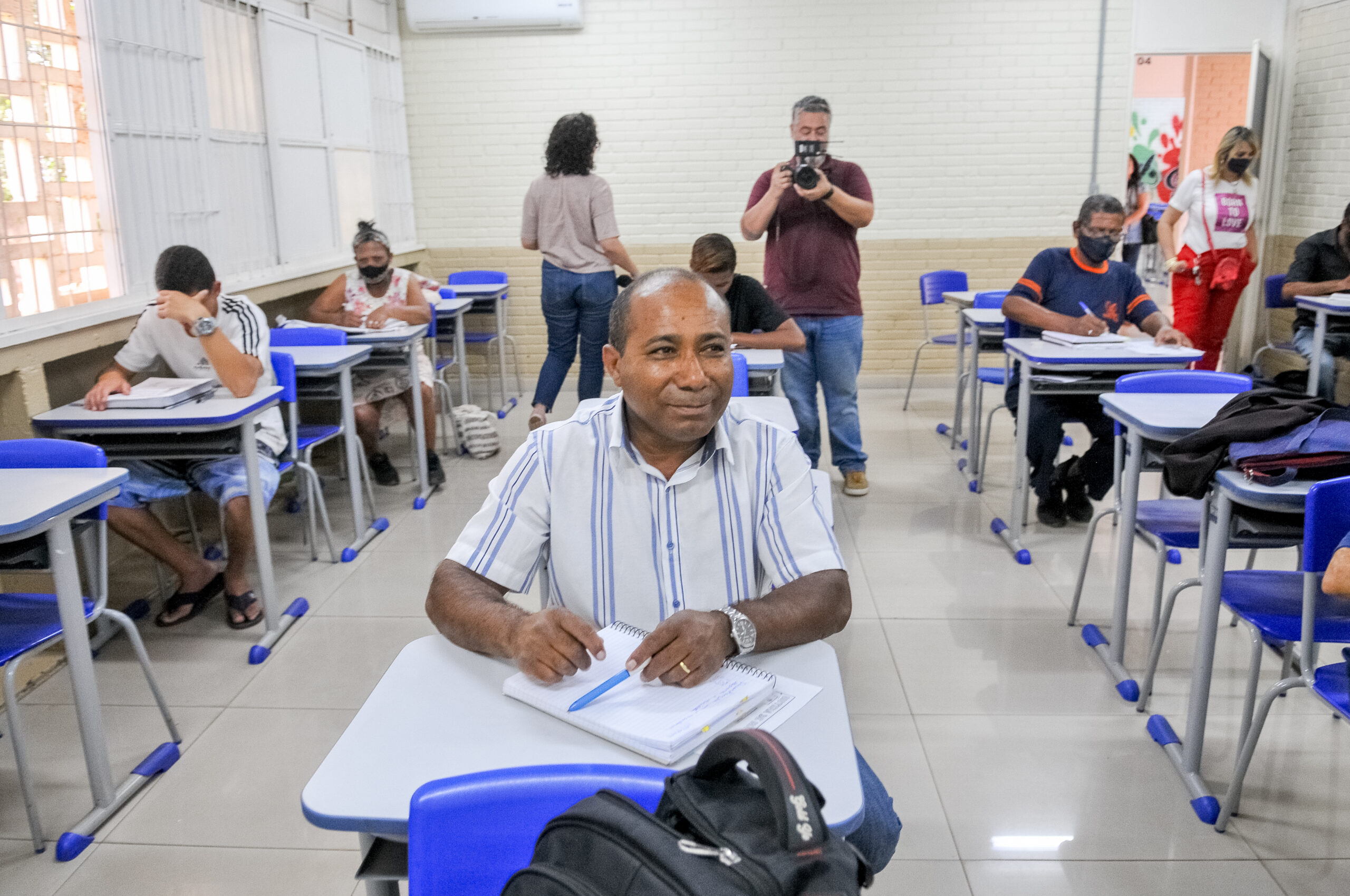 Lançado o CadEJA, cadastro nacional que facilita procura e oferta de vagas da Educação de Jovens e Adultos