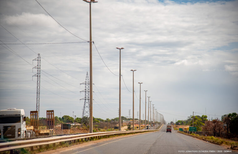 Furtos de cabos levam à troca de rede subterrânea por aérea na Av. Brasil