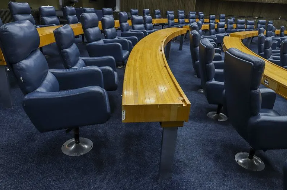 Com prazo até 3 de abril, janela partidária intensifica troca de partidos no Congresso