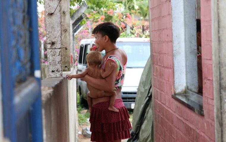 Pré-natal integral alcança menos de 20% das gestantes indígenas no Brasil, aponta estudo