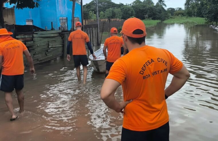 Com 75 mm de chuva em apenas 24h, Defesa Civil realiza resgate de família de área de risco em Boa Vista