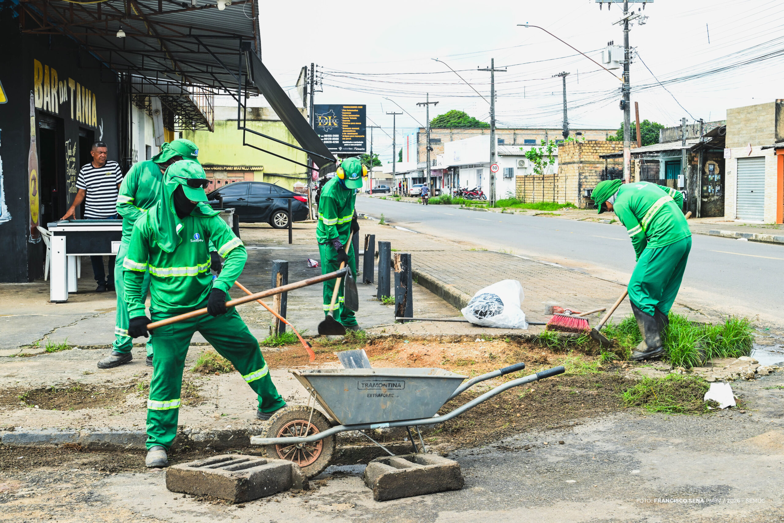 Equipes da limpeza iniciam semana com mutirões em Boa Vista