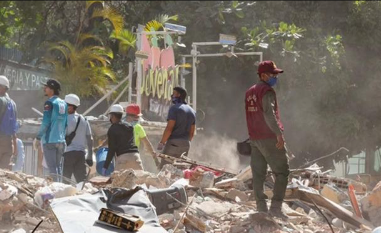 Venezuela registrou mais um tremor nesta segunda-feira (29), cinco dias após o duplo terremoto que deixou 1,5 mil mortos